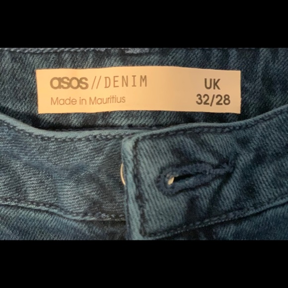 ASOS//Denim High Waisted Raw Hem Jeans 32” Petite - Picture 8 of 9